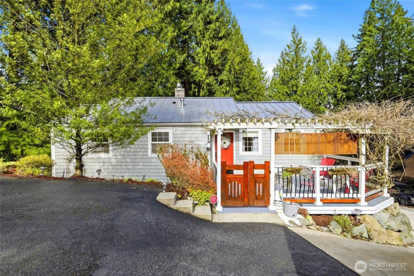 Property photo for 16714 Se Newport Way, Bellevue