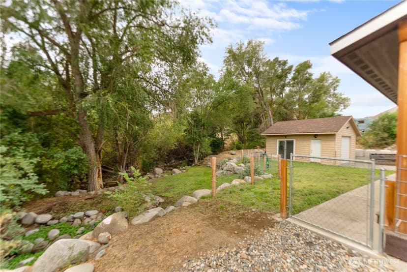 Property photo for 203 2nd St, Riverside photo 38