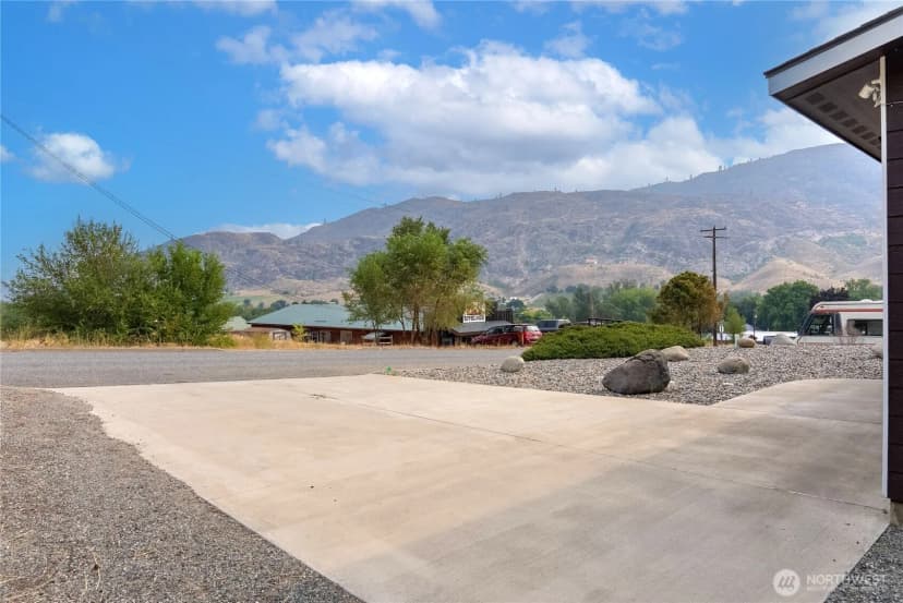 Property photo for 203 2nd St, Riverside photo 22