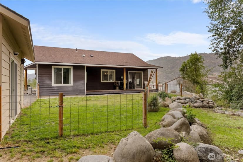 Property photo for 203 2nd St, Riverside photo 36