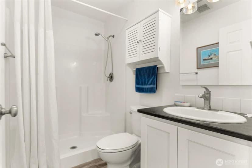 Property photo for 203 2nd St, Riverside photo 19
