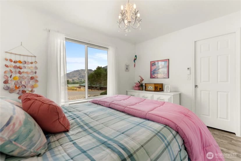 Property photo for 203 2nd St, Riverside photo 18