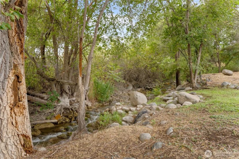 Property photo for 203 2nd St, Riverside photo 33