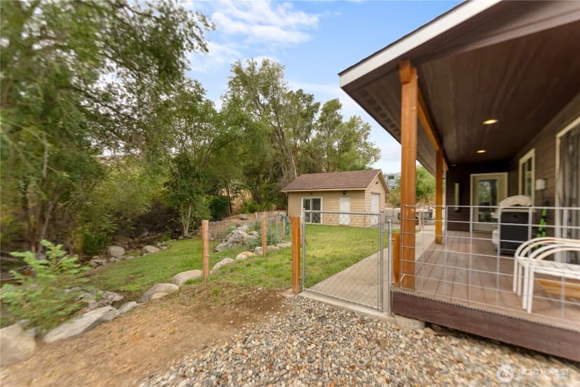 Property photo for 203 2nd St, Riverside photo 31