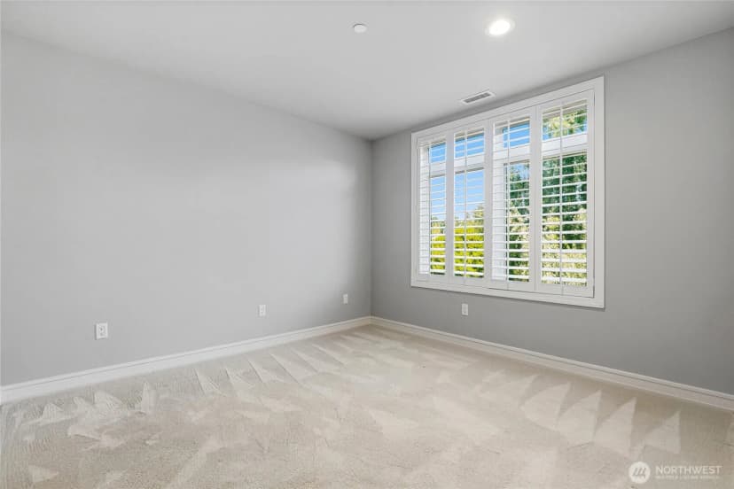 Property photo for 219 5th Avenue S #f304, Kirkland photo 23