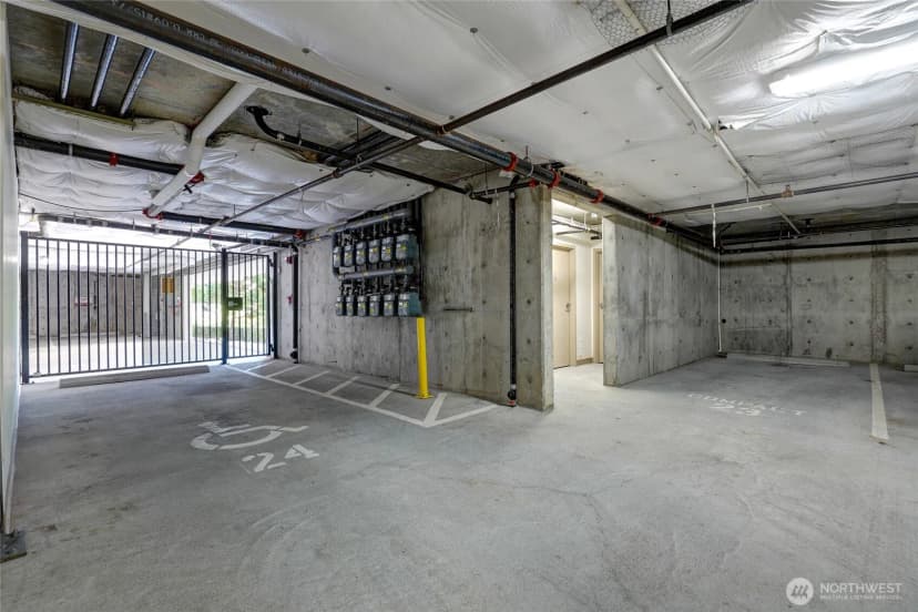 Property photo for 219 5th Avenue S #f304, Kirkland photo 32