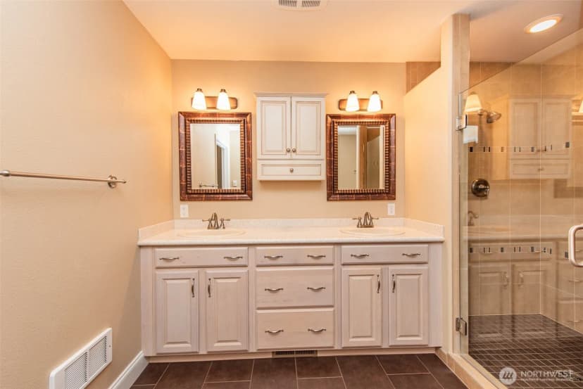 Property photo for 303 Buck Loop Road, Sequim photo 18