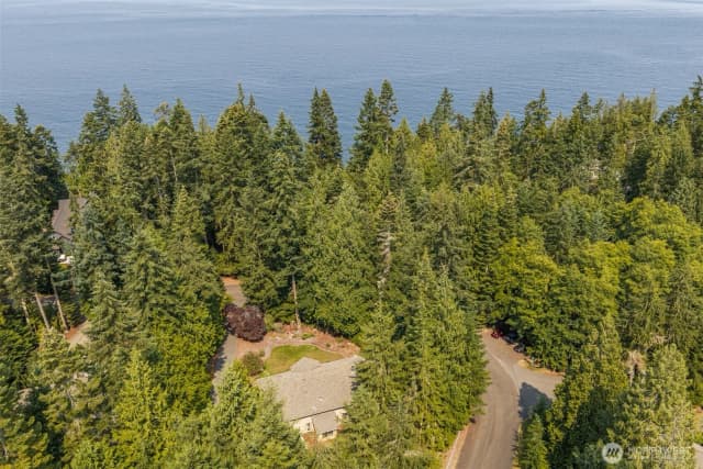 Property photo for 303 Buck Loop Road, Sequim photo 2