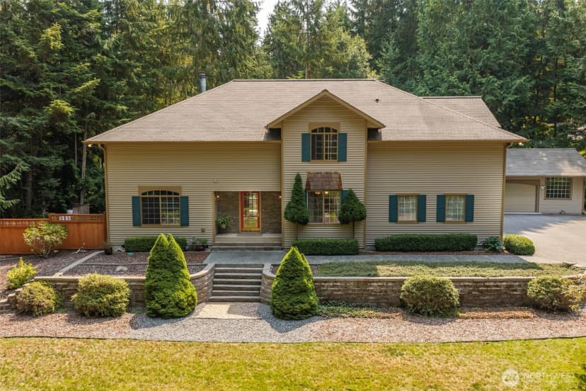 Property photo for 303 Buck Loop Road, Sequim