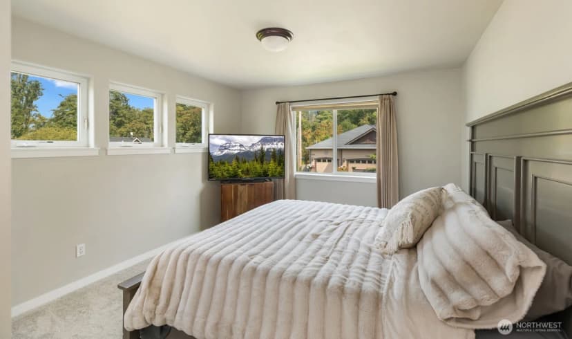 Property photo for 2209 Crystal Springs Road W, University Place photo 16