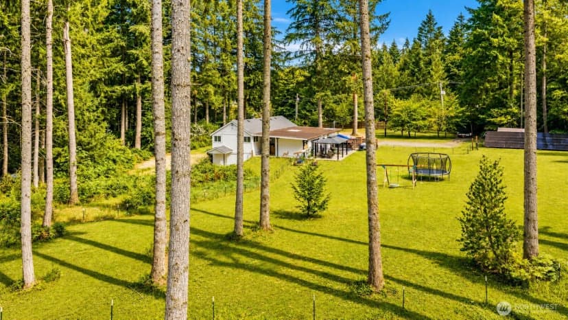 Property photo for 7045 Hawks Prairie Road Ne, Olympia photo 10
