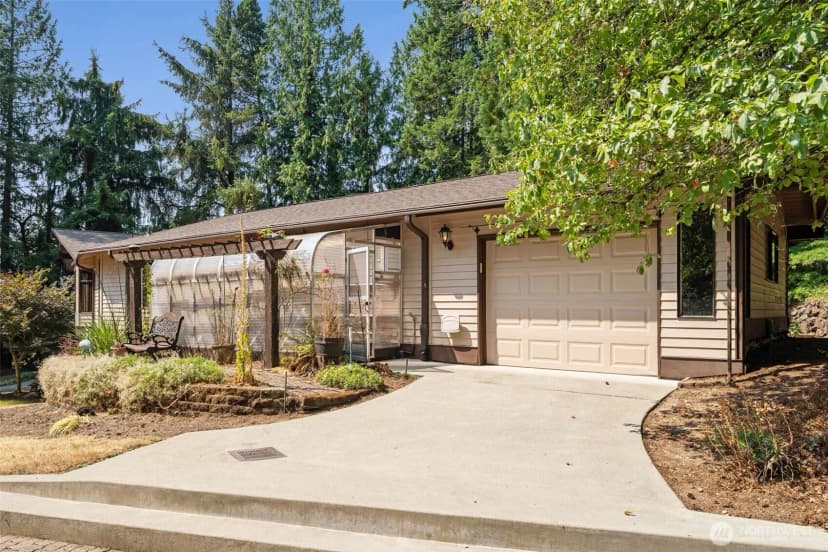 Property photo for 20605 Se 127th Street, Issaquah photo 29
