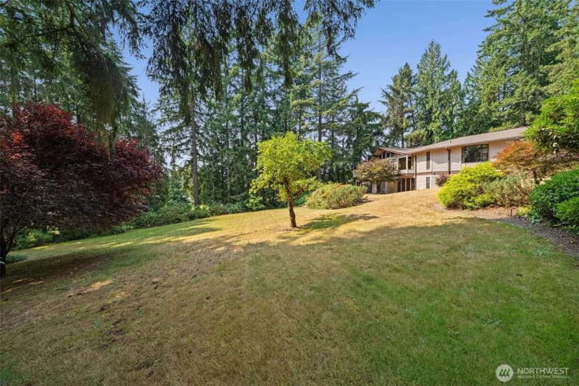 Property photo for 20605 Se 127th Street, Issaquah photo 32