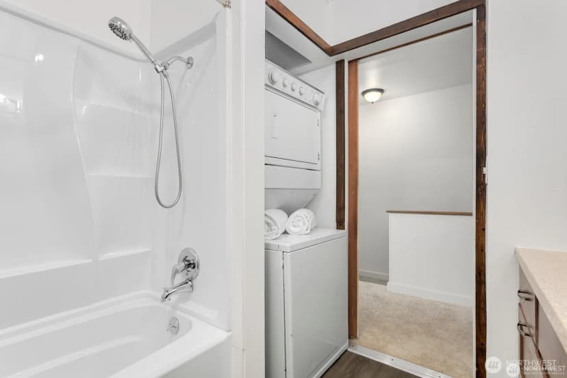 Property photo for 1816 E Jefferson Street #b, Seattle photo 21