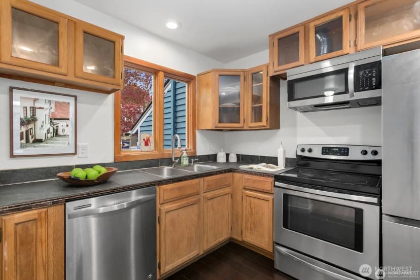 Property photo for 1816 E Jefferson Street #b, Seattle photo 9
