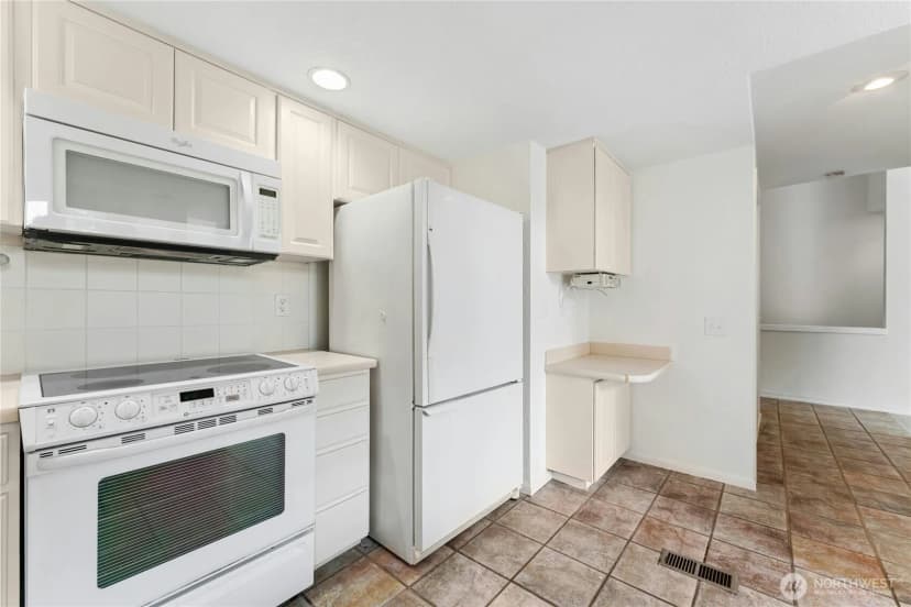 Property photo for 9725 Ne Riverbend Drive #11c, Bothell photo 12