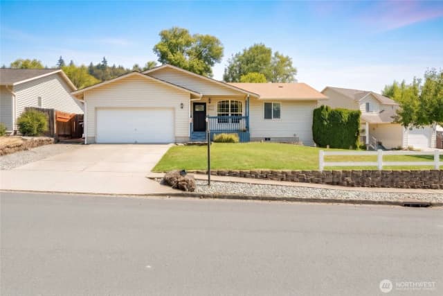 Property photo for 148 Greystone Road, Kalama