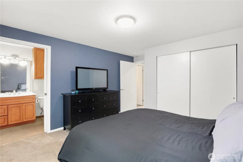 Property photo for 21642 117th Place Se, Kent photo 15