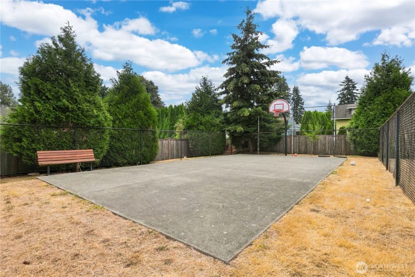 Property photo for 21642 117th Place Se, Kent photo 29