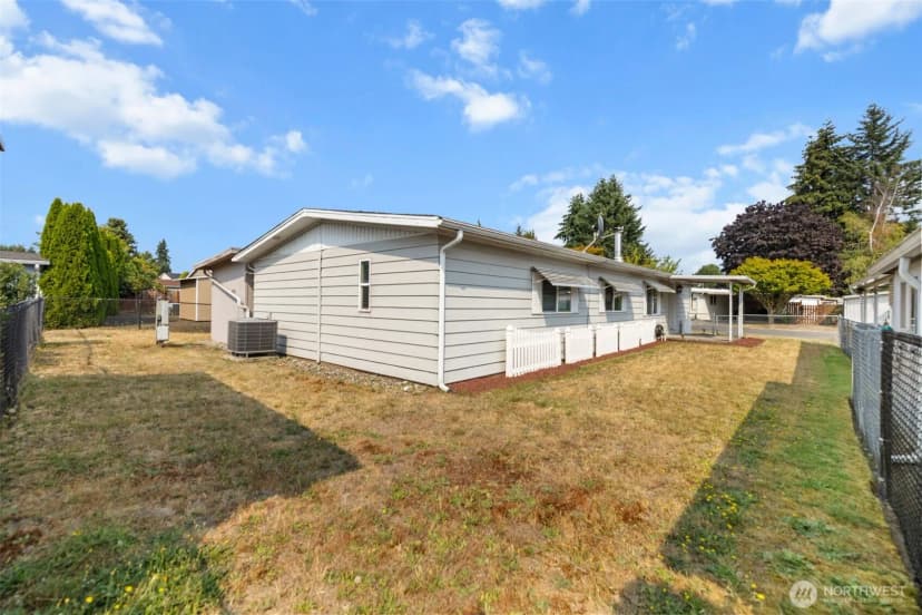 Property photo for 5305 Yakima Lane Se, Lacey photo 8