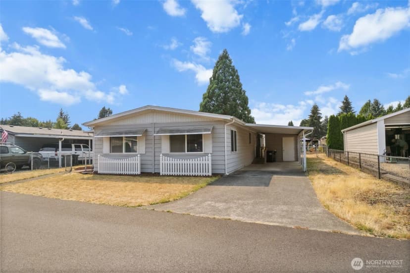 Property photo for 5305 Yakima Lane Se, Lacey photo 6