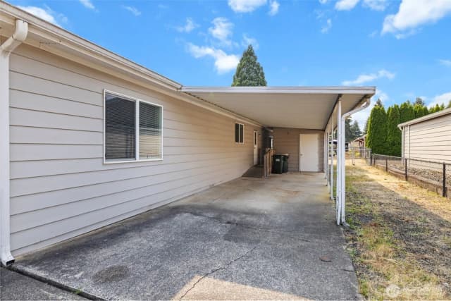 Property photo for 5305 Yakima Lane Se, Lacey photo 3