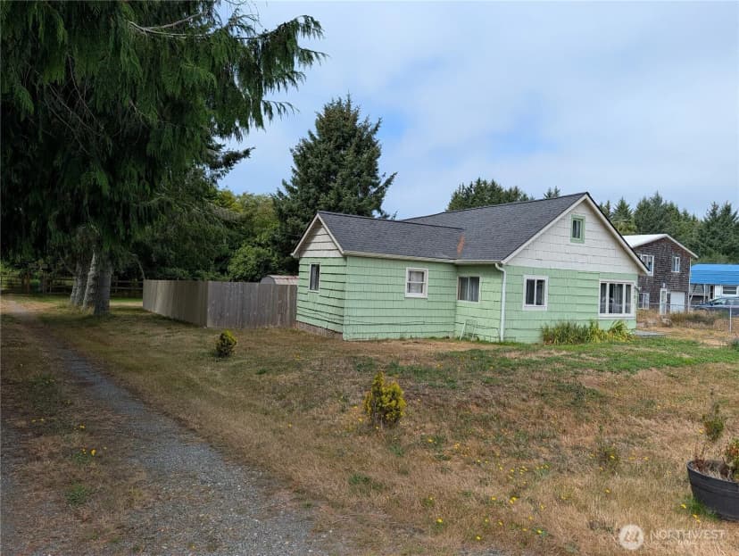 Property photo for 6701 V Place, Long Beach photo 2