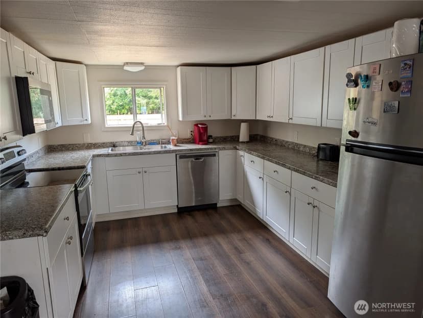 Property photo for 6701 V Place, Long Beach photo 8