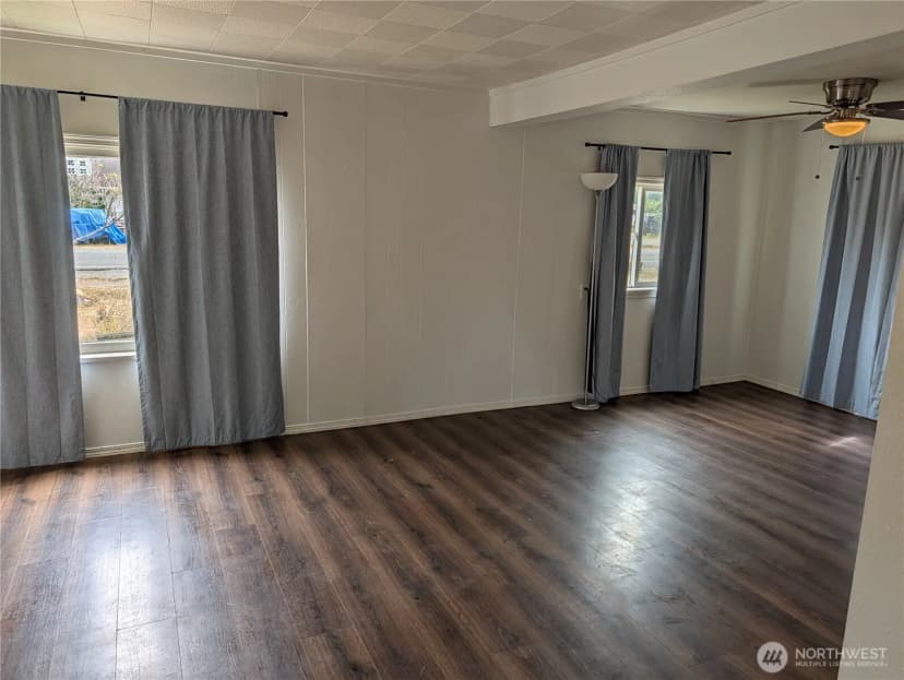 Property photo for 6701 V Place, Long Beach photo 4