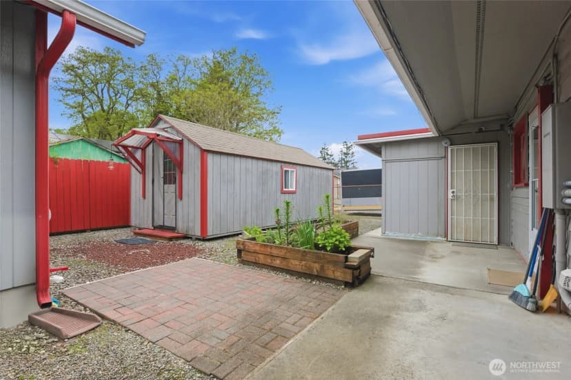 Property photo for 6323 100th Street Sw, Lakewood photo 34