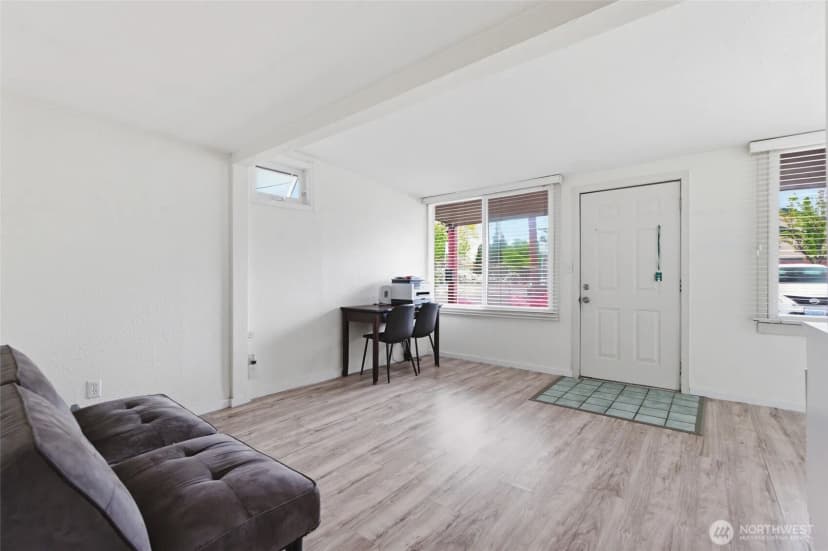 Property photo for 6323 100th Street Sw, Lakewood photo 18