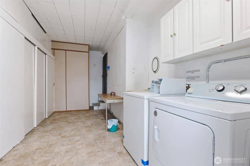 Property photo for 6323 100th Street Sw, Lakewood photo 30