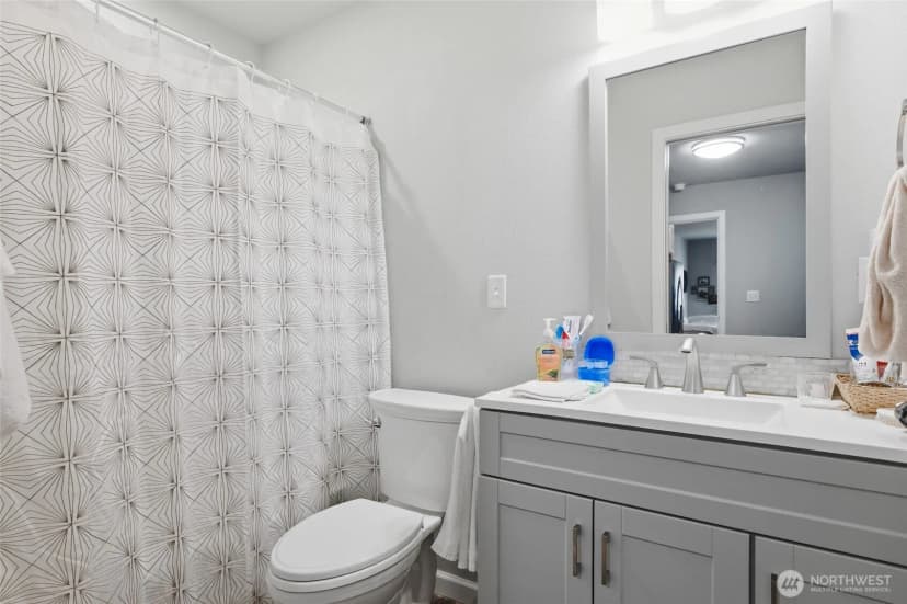 Property photo for 6323 100th Street Sw, Lakewood photo 21