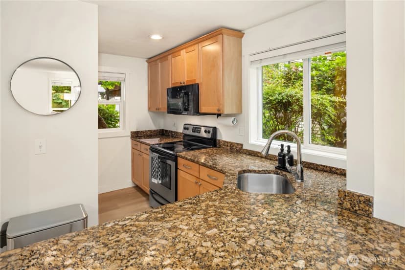Property photo for 8615 238th Street Sw #b101, Edmonds photo 11