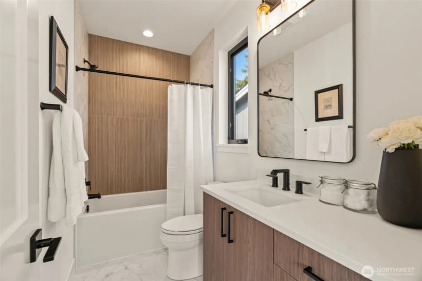 Property photo for 11224 Ne 91st Street, Kirkland photo 28