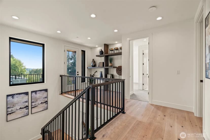 Property photo for 11224 Ne 91st Street, Kirkland photo 31