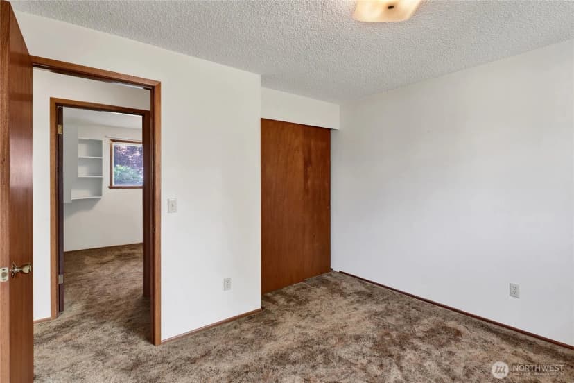 Property photo for 13176 Avon Allen Road, Mount Vernon photo 25