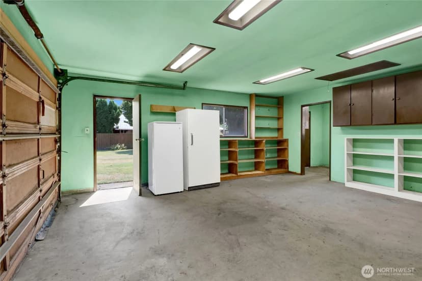 Property photo for 13176 Avon Allen Road, Mount Vernon photo 32