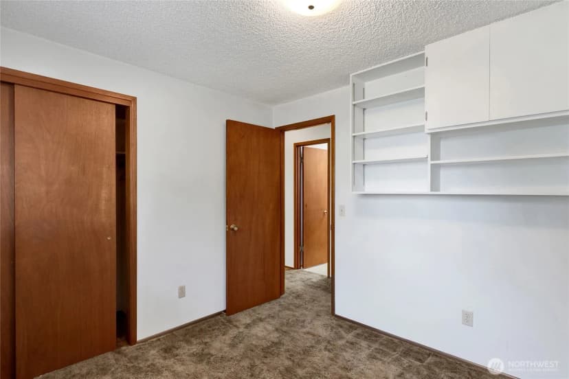 Property photo for 13176 Avon Allen Road, Mount Vernon photo 22