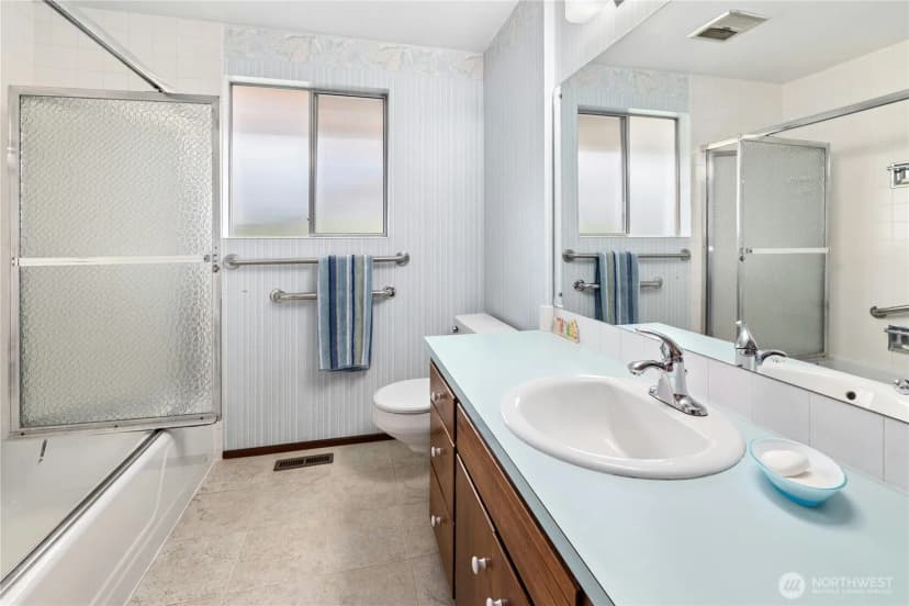 Property photo for 8826 Cascadia Avenue, Everett photo 12