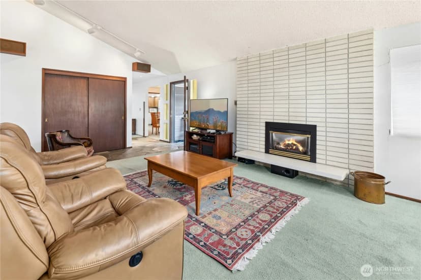 Property photo for 8826 Cascadia Avenue, Everett photo 8