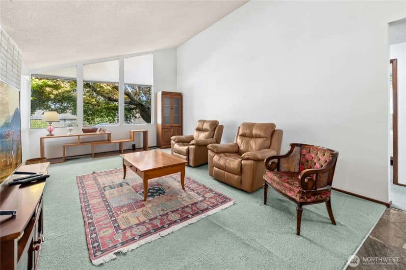 Property photo for 8826 Cascadia Avenue, Everett photo 7