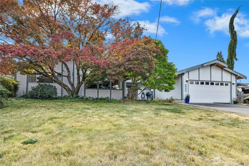 Property photo for 8826 Cascadia Avenue, Everett photo 2