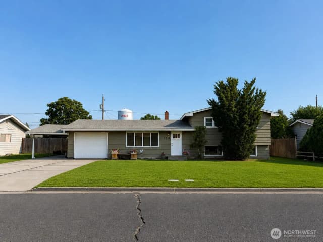 Property photo for 1326 E Elm Street, Othello