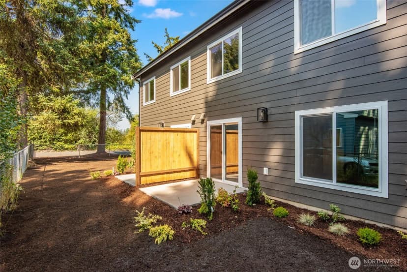 Property photo for 612 & 614 122nd Street Ct E, Tacoma photo 38
