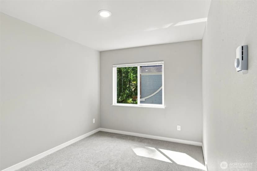 Property photo for 612 & 614 122nd Street Ct E, Tacoma photo 30
