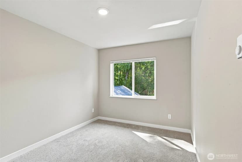 Property photo for 612 & 614 122nd Street Ct E, Tacoma photo 23