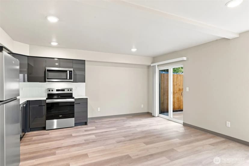 Property photo for 612 & 614 122nd Street Ct E, Tacoma photo 13