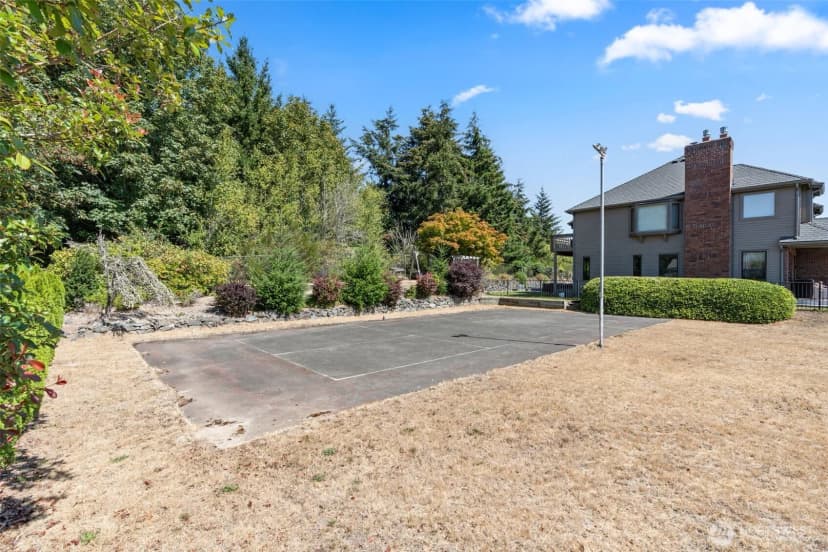 Property photo for 6723 N Parkview Lane, Tacoma photo 17