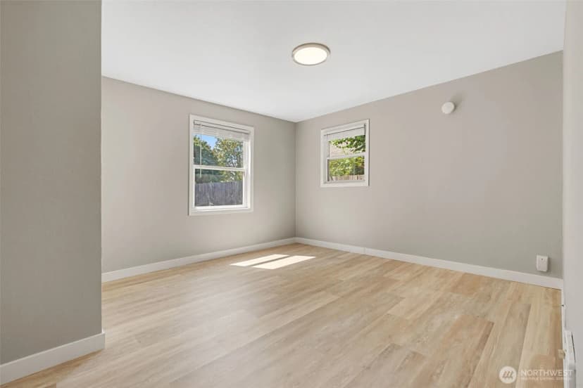 Property photo for 451 N 4th Street, Toledo photo 19